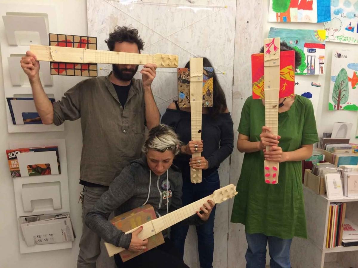 Un workshop di costruzione delle Chiquitica